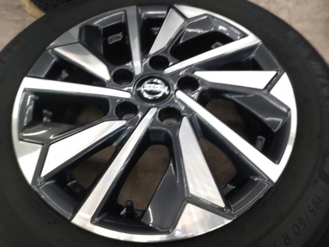 NISSAN C27セレナ 後期e-power純正ホイール + MICHELIN PRIMACY3【純正 