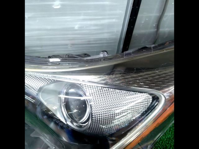 トヨタ50系 プリウス 前期純正LEDヘッドライト 左右セット | やや傷や 