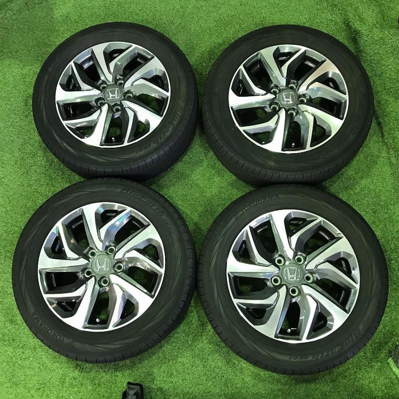 ホンダ(HONDA) ステップワゴン/RP後期スパーダ純正ホイール+YOKOHAMA 