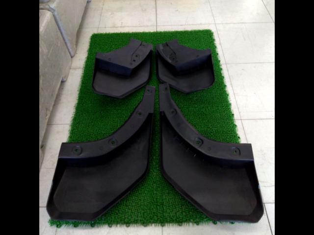 【トヨタ純正】ランドクルーザー250 マッドフラップ