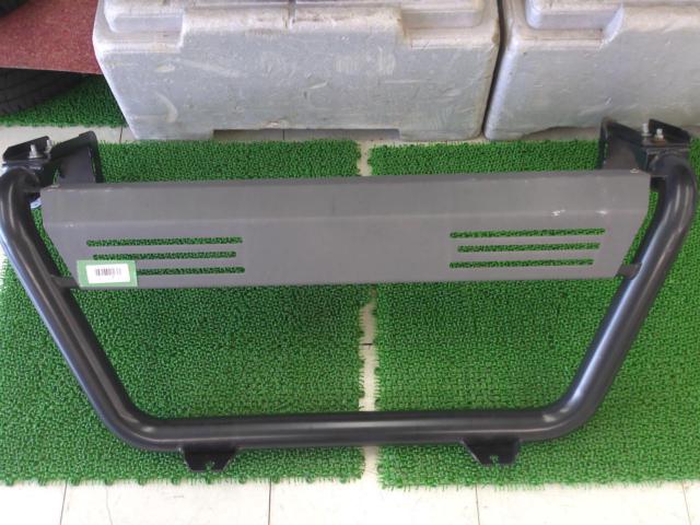 メーカー不明 バンパーガード