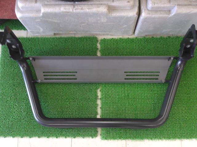 メーカー不明 バンパーガード