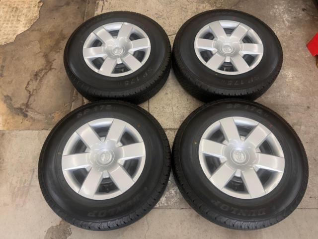 トヨタ (TOYOTA) 200系ハイエース 純正スチールホイール + DUNLOP  