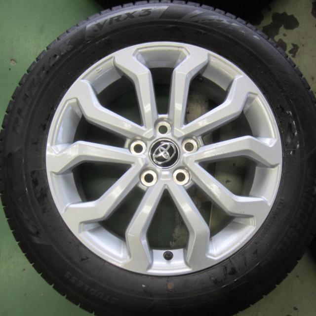 BRIDGESTONE BLIZZAK VRX3 + トヨタ カローラクロス純正ホイール 