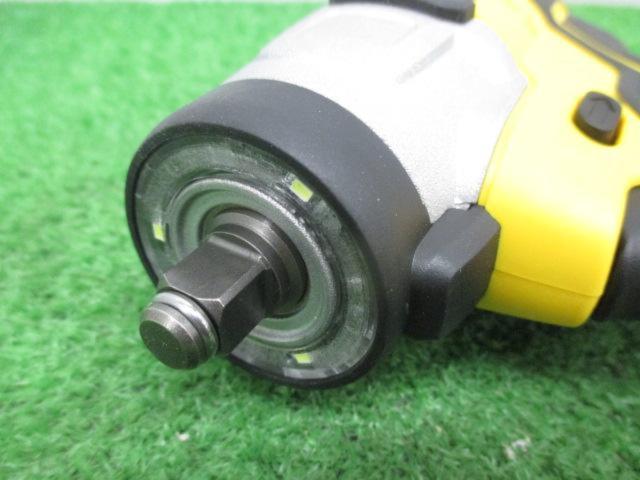 DEWALT 10.8V ブラシレスインパクトレンチ DCF902