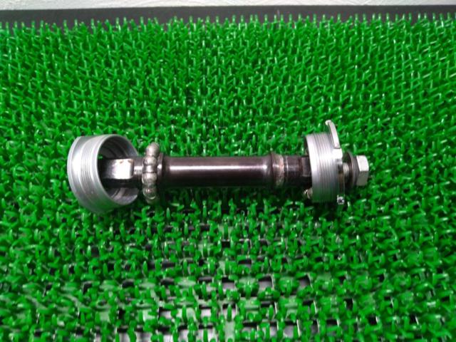 2大特価 CAMPAGNOLO 68-SSG BSA 1.37×24 軸長114mm スクエアテーパーボトムブラケット