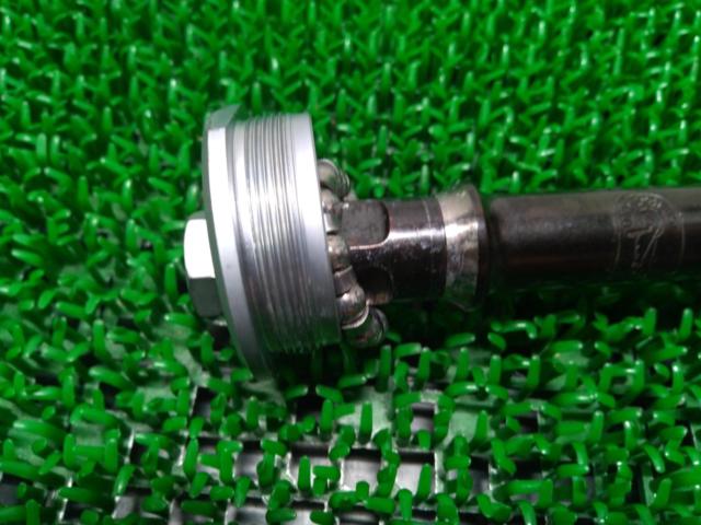 2大特価 CAMPAGNOLO 68-SSG BSA 1.37×24 軸長114mm スクエアテーパーボトムブラケット