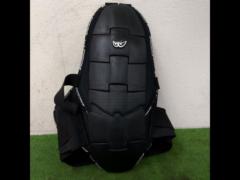 ☆値下げしました!BERIK バックプロテクター/脊椎プロテクター