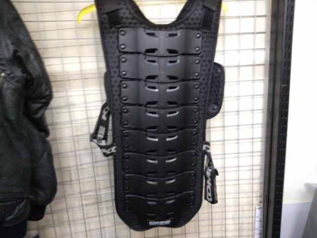 ☆値下げしました!KOMINE ストリームボディープロテクター