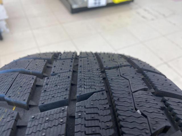 TOYOTA 80系ハリアー Zグレード純正ホイール + TOYO Winter TRANPATH  