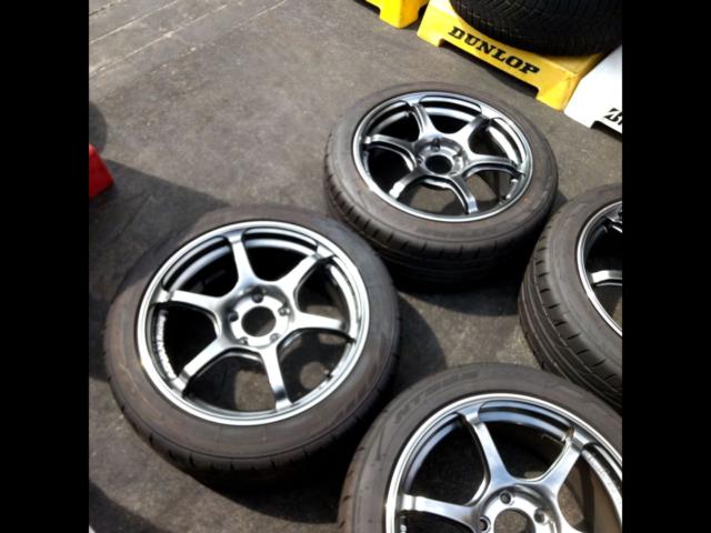 YOKOHAMA ADVAN Racing RG4+NITTO NT555G2 | 目立った傷や汚れ無し | アップガレージ 浜松インター店 ...