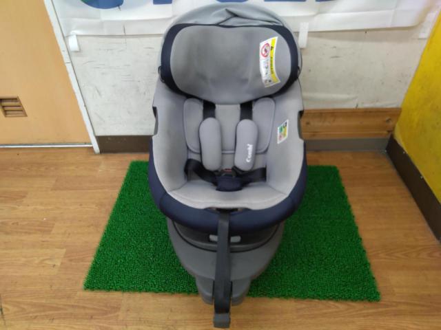 Combi クルムーヴ アドバンス ISOFIX エッグショック チャイルドシート JP-590 ネイビー