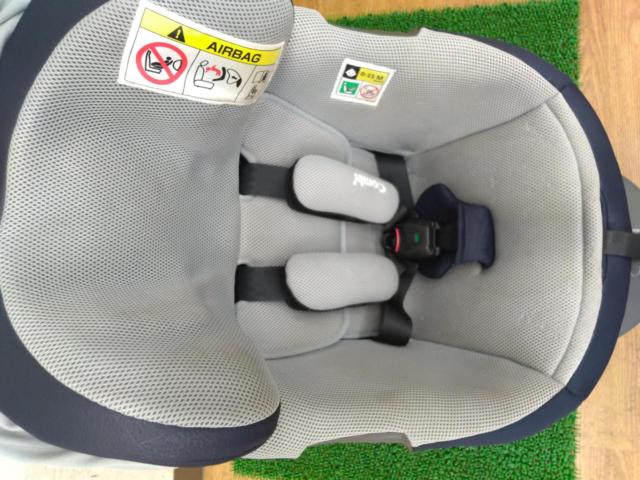 Combi クルムーヴ アドバンス ISOFIX エッグショック チャイルドシート JP-590 ネイビー