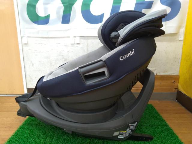 Combi クルムーヴ アドバンス ISOFIX エッグショック チャイルドシート JP-590 ネイビー