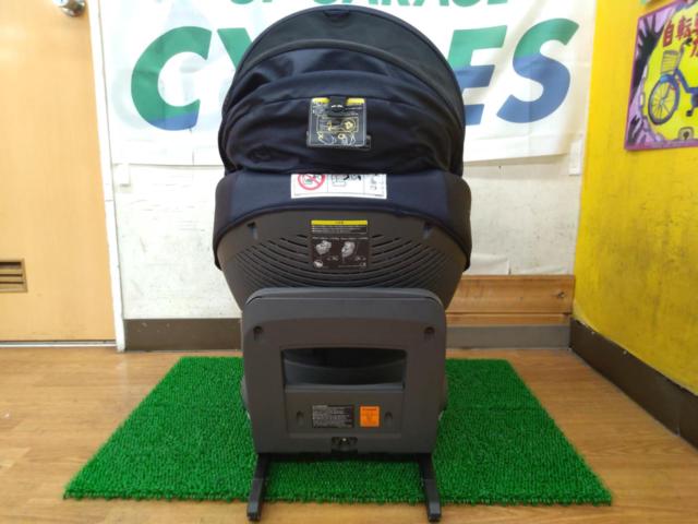 Combi クルムーヴ アドバンス ISOFIX エッグショック チャイルドシート JP-590 ネイビー