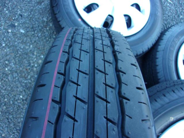 トヨタ純正】 プロボックス純正スチールホイールキャップ付き+【DUNLOP 