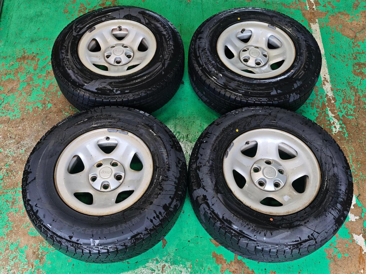 【JEEP純正】ラングラー[TJ40]純正スチールホイール + 【DUNLOP】WINTERMAXX SJ8 | 中古品 | アップガレージ ...