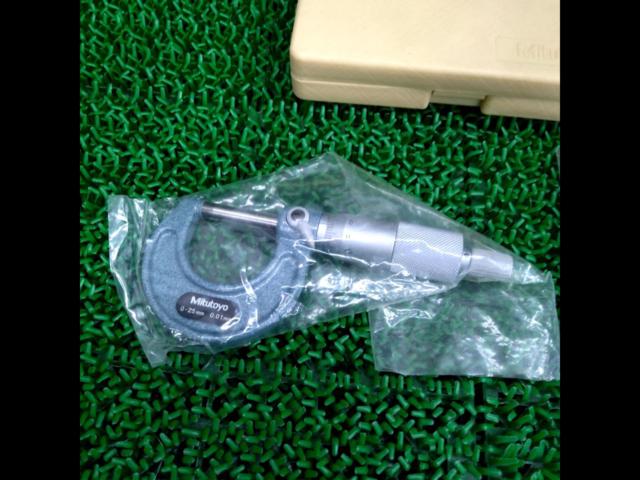 【Mitutoyo】 スプラインマイクロメータ アナログ M110-25 0-25mm/0.01mm