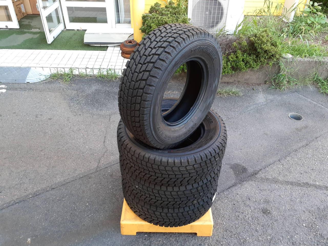 白コン【4本】[スタッドレス]YOKOHAMA(ヨコハマ) GEOLANDAR i/T G072 235/70R15 | 目立った傷や汚れ無し ...