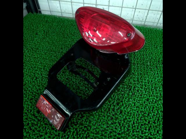【KAWASAKI】テールランプ W400/W650等 | 中古品 | アップガレージ 横浜町田総本店 | バイク用品 電装品 テールランプ