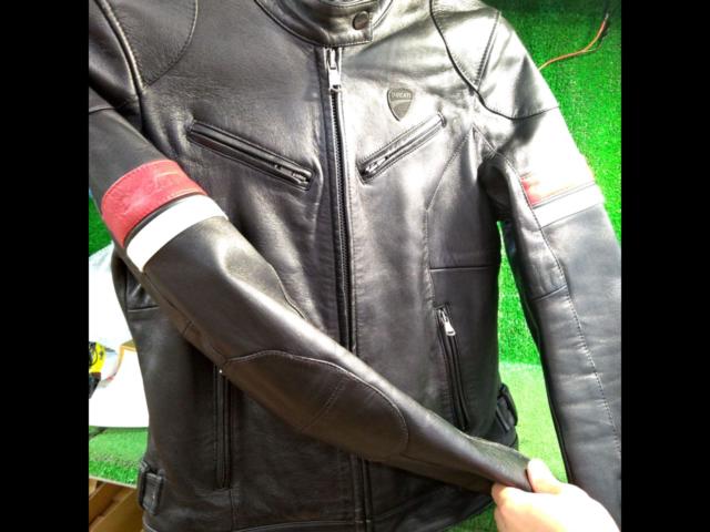 Ducati(ドゥカティ)純正 Urban Stripes レザージャケット【サイズ:S】