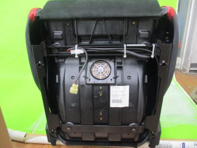 RECAROS P-X
Avant
CL210
Left
+
RECAROS P-XAvant
CL210
Right