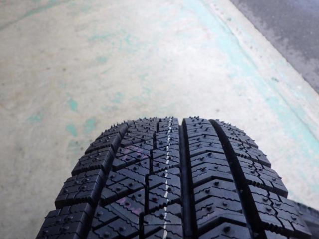 BRIDGESTONE BLIZZAK VRX2