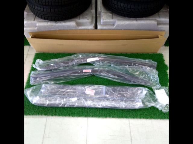 LADDER FRAME ドアバイザー ハイラックス【GUN125】