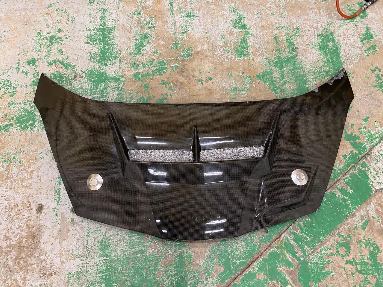 【J’S RACING】GE系フィット カーボンボンネット | 中古品 | アップガレージ 津店 | カー用品 ボディパーツ ボンネットを通販 ...