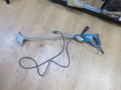 【makita】UT2204 撹拌機