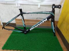 Bianchi IMPULSO  2013年頃モデル アルミロードバイクフレーム ブラック