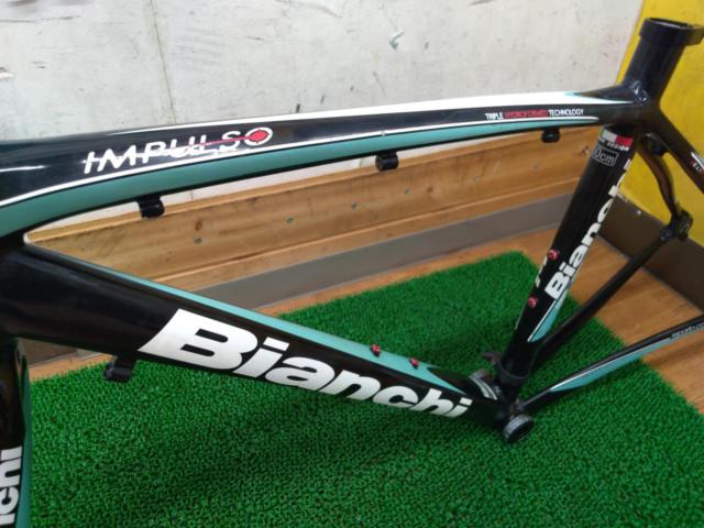 Bianchi IMPULSO  2013年頃モデル アルミロードバイクフレーム ブラック