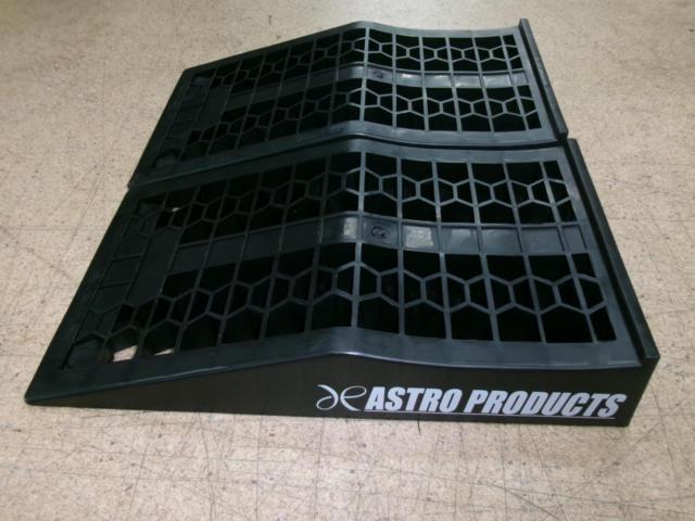 ASTRO PRODUCTS AP071459 Resin car ramp | Used | UPGARAGE matsuyamaten ...