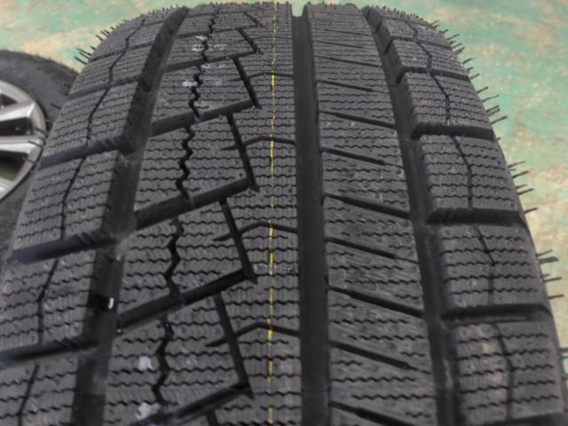 BRIDGESTONE(ブリヂストン) BALMINUM(バルミナ) AR12  + NEXEN(ネクセン)/ROADSTONE WINGUARD ice2
