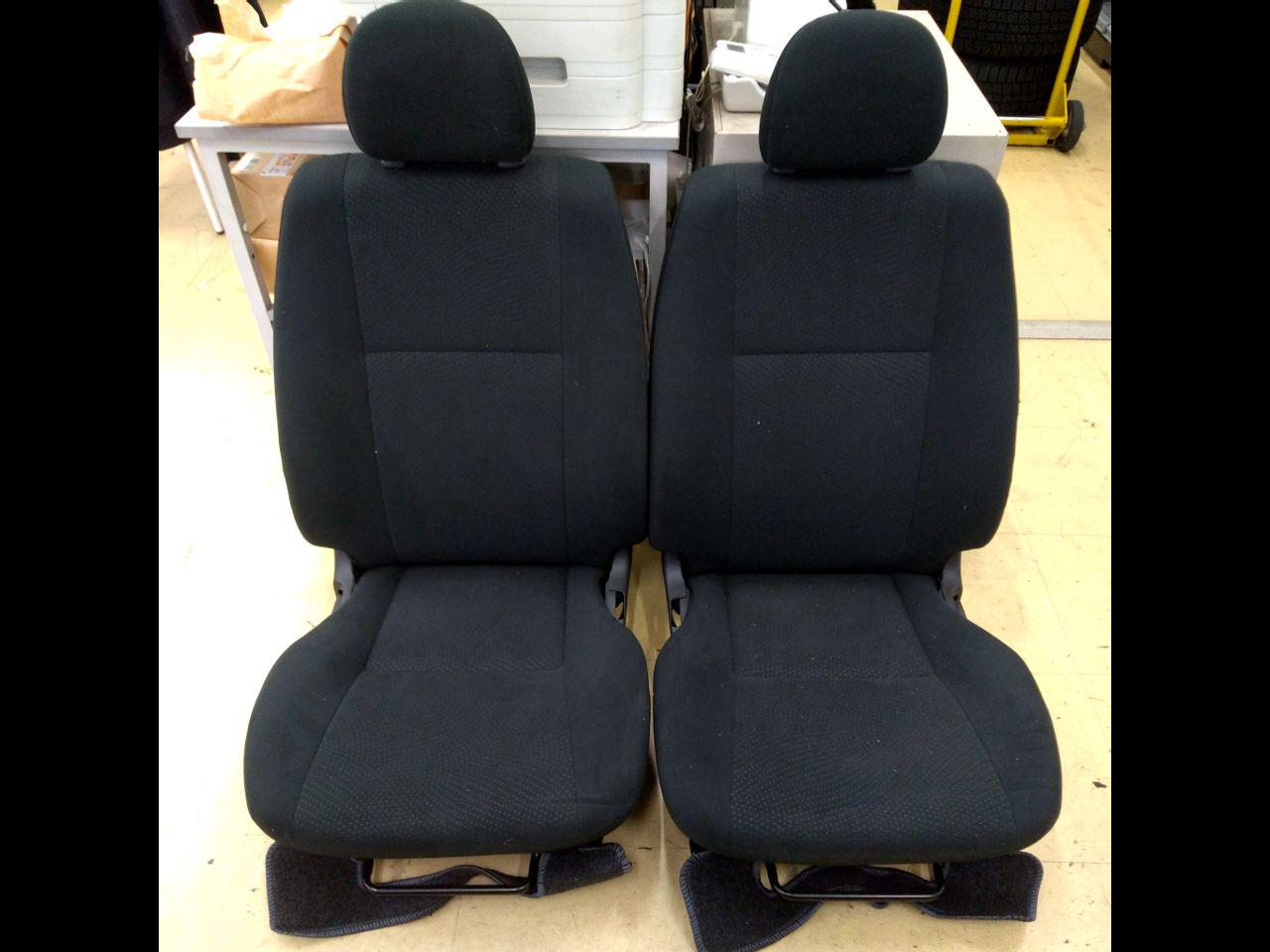 トヨタ (TOYOTA) 200系ハイエース 純正シート 運転席/助手席 (RH/LH 