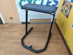 KICKR Indoor Cycling Desk Stand