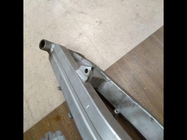 [GSX400
IMPULSESUZUKI (Suzuki)
Modification and painting of the original swingarm, etc.