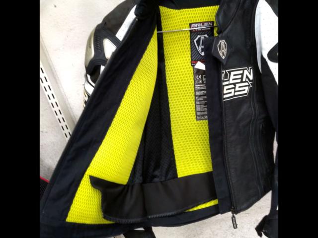 ☆値下げしました☆【ARLEN NESS】パンチングメッシュジャケット サイズL