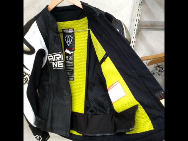 ☆値下げしました☆【ARLEN NESS】パンチングメッシュジャケット サイズL