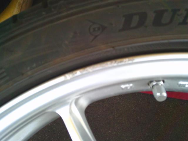ENKEI(エンケイ) PerformanceLine(パフォーマンスライン) PF01 (5HOLE)  + DUNLOP(ダンロップ) LEMANS V