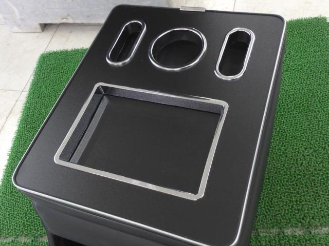 メーカー不明 コンソールBOX