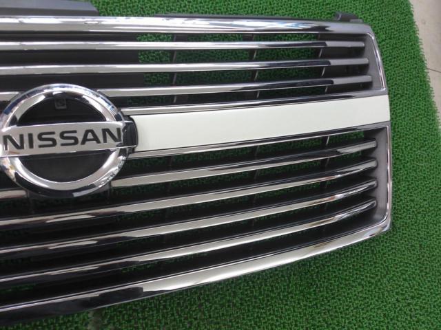 【日産純正】E51 エルグランド純正フロントグリル