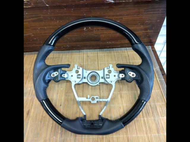 REAL ブラックウッドステアリング