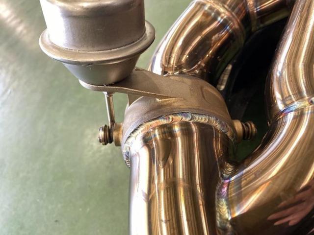 FI
EXHAUST
JAPAN
MCLAREN
Muffler for MP4-12c