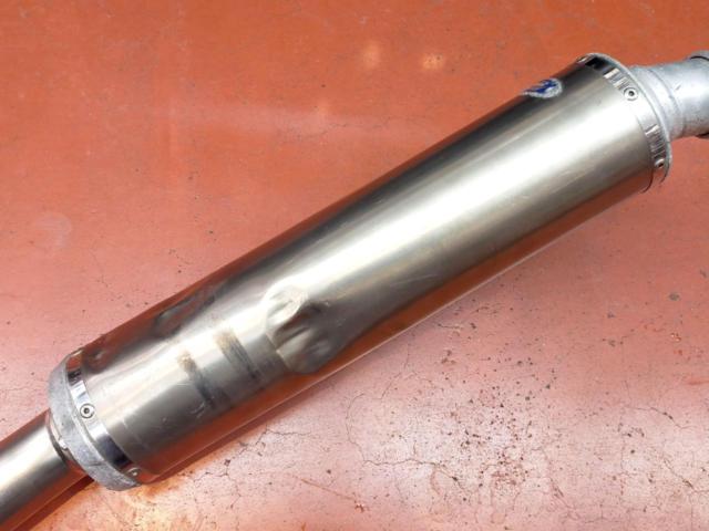 YOSHIMURA (Yoshimura)
Titanium cyclone muffler
ZRX400 (first half/~’97)