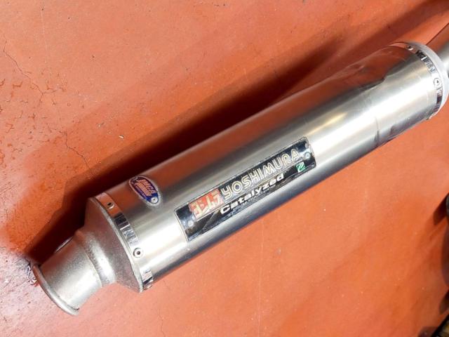 YOSHIMURA (Yoshimura)
Titanium cyclone muffler
ZRX400 (first half/~’97)