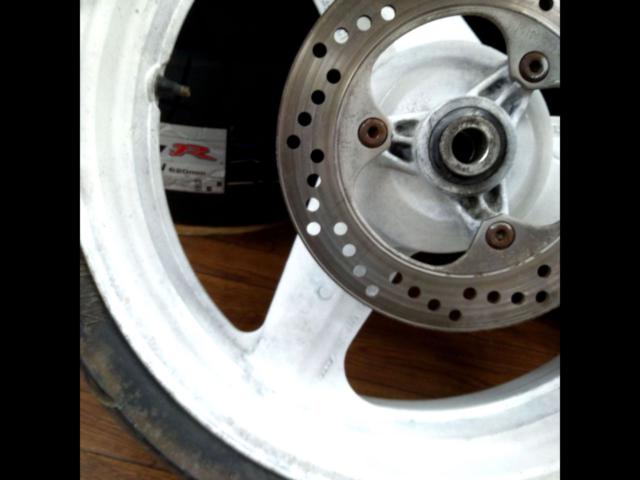 HONDA CBR400RR NC23 純正 リアホイール ホワイト