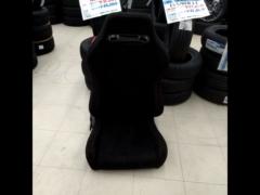 RENNSPORT セミバケットシート
