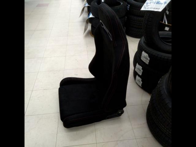 RENNSPORT セミバケットシート