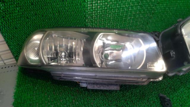 ★希少♪★NISSAN(日産純正) 前期 純正 HID ヘッドライト 【スカイライン R34 スカイライン GT-R/BNR34 ENR34 ER34 HR34】